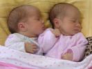 2005-12-21 the twins debut 084.jpg